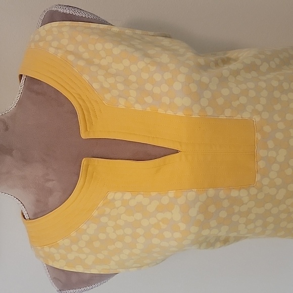 New York & Company, Size M, Sleeveless Yellow Polkadot Dress.  EUC! - Picture 2 of 9
